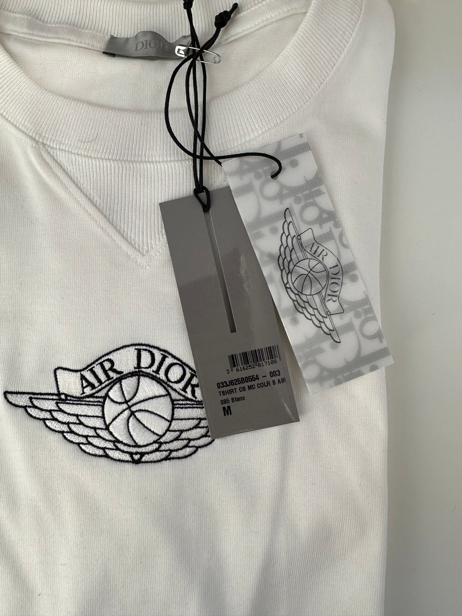 AIR DIOR WINGS LOGO T-SHIRT - Air Dior designer t-shirt close-up fabric and branding detail