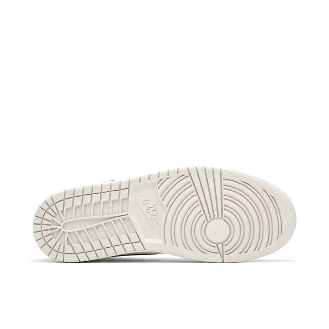 Nike Air Jordan 1 High Cement/Elephant - Air Jordan 1 High sneaker rear heel and sole detail