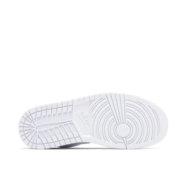 Nike Air Jordan 1 low White - Air Jordan 1 Low sneaker rear heel and sole detail