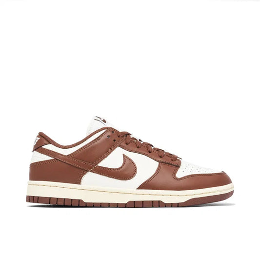 Nike Dunk Low Cacao  brown - Nike Dunk Low sneaker side profile view on white background
