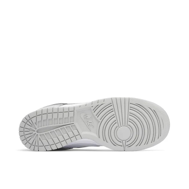 Nike Dunk Low Lottery Grey - Nike Dunk Low sneaker rear heel and sole detail