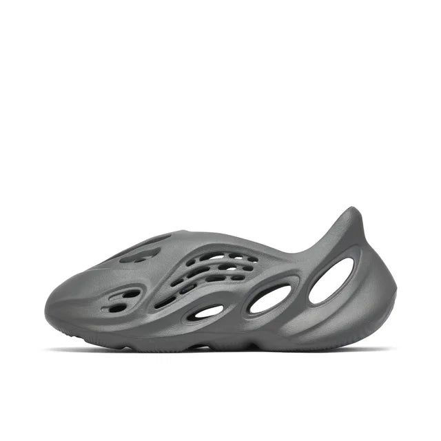 Yeezy Foam Runner RNR Carbon - Yeezy Foam Runner alternate angle view